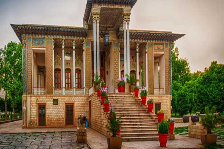 باغ عفیف آباد شیراز