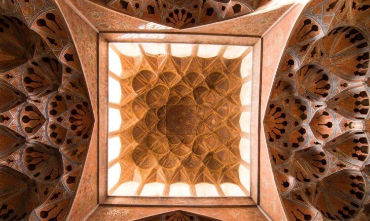 بناهای تاریخی اصفهان جاذبه گردشگری