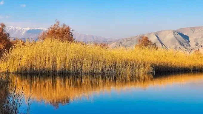 دریاچه آهنگ