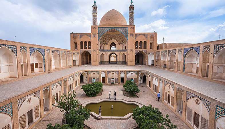 مسجد آقا بزرگ کاشان