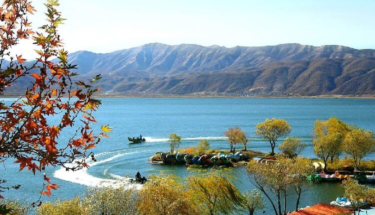 مریوان و زریوار