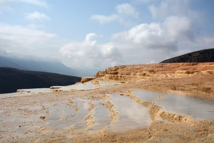 چشمه های باداب سورت