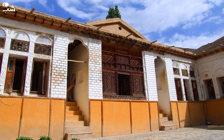 منزل نیمایوشیج