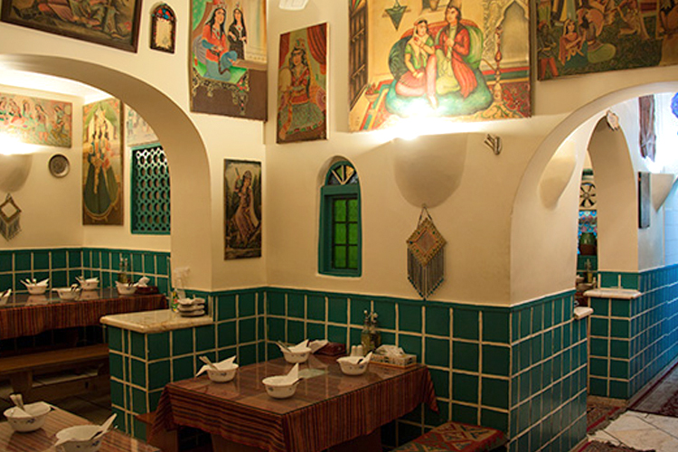 دیزی سرای ایرانشهر