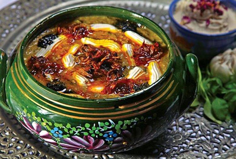 غذاهای تبریز آش آوماج