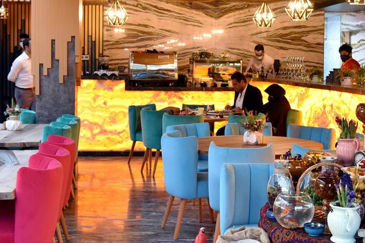 رستروان ایران مال