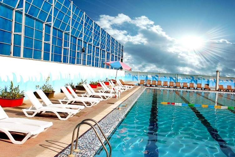 استخر ارم سبز