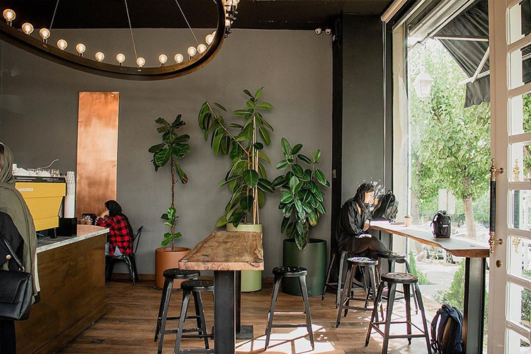 کافه لمیز از بهترین بهترین کافههای تهران