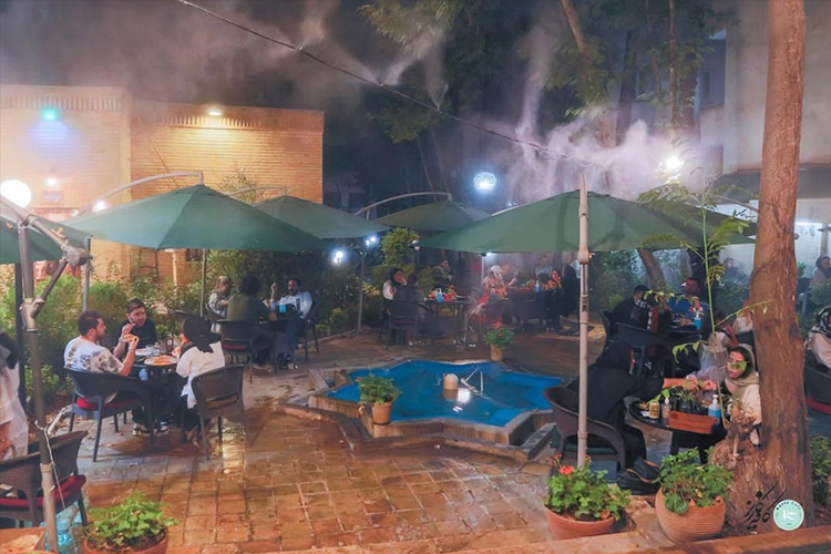 کافه باغ کاریز از بهترین کافههای تهران