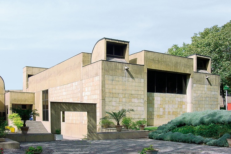 فرهنگسرای نیاوران