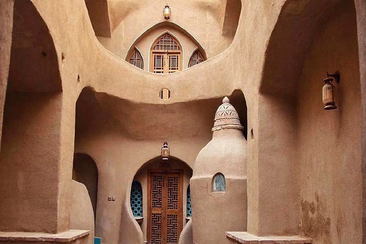 معماری متفاوت خانه اخوان کاشان