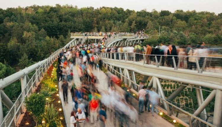 معرفی پل طبیعت تهران