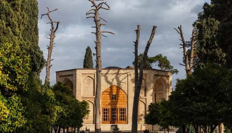 باغ ملی شیراز، نگینی سبز در قلب شهر