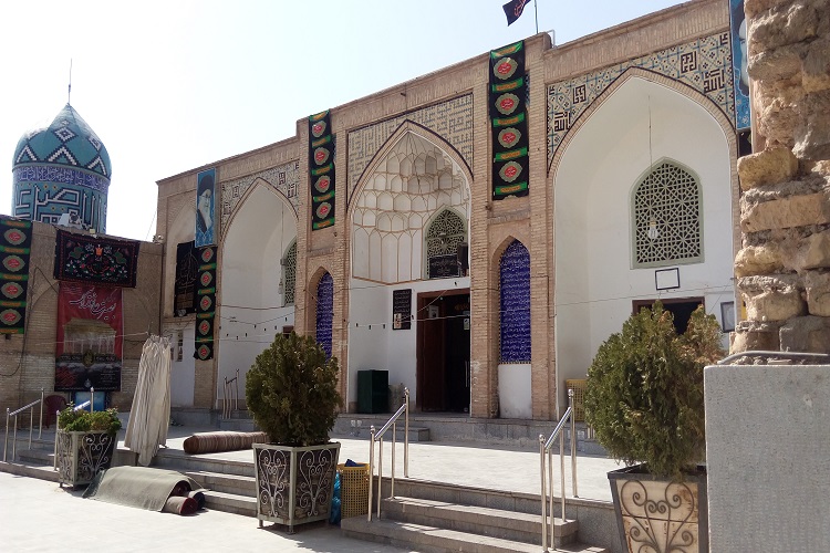 آرامگاه ستی فاطمه