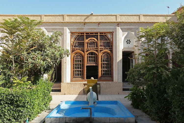 موزه میدان امیرچخماق