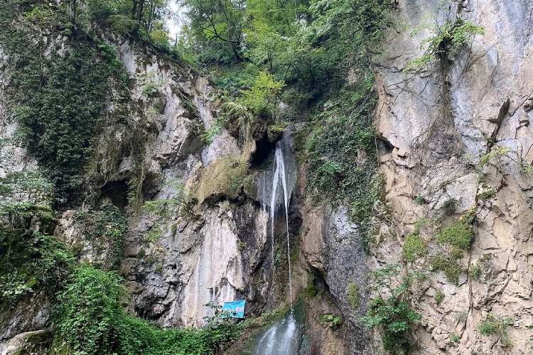 دره تلنبار؛ از دیدنیهای روستای زیارت گرگان