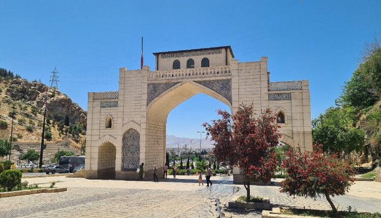 دروازه قرآن شیراز کجاست؟