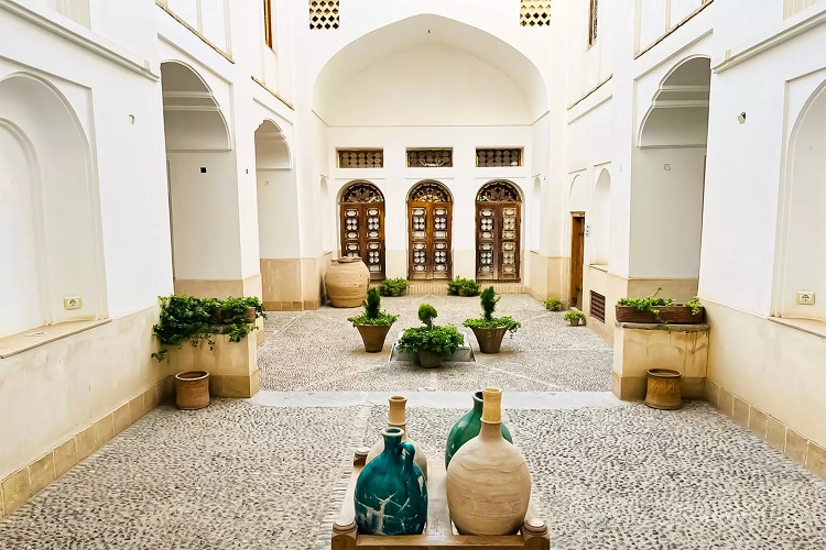 خانه سه نیک