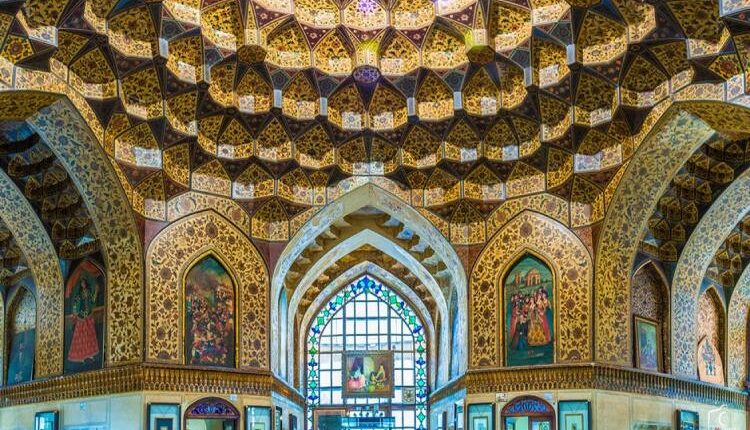 با معروف‌ترین موزه های شیراز آشنا شوید.